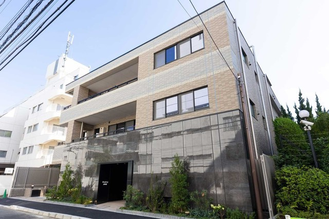ブラウベルグ表参道の外観