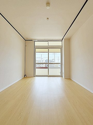 田中ビルの寝室