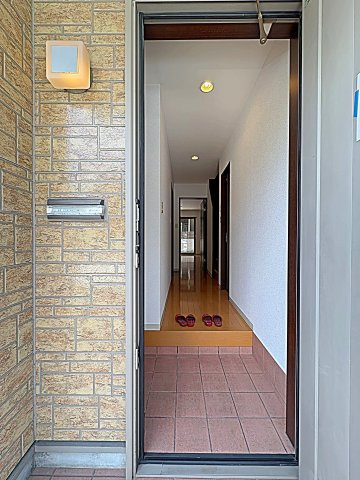 アプトＩＲＩＢＡの玄関