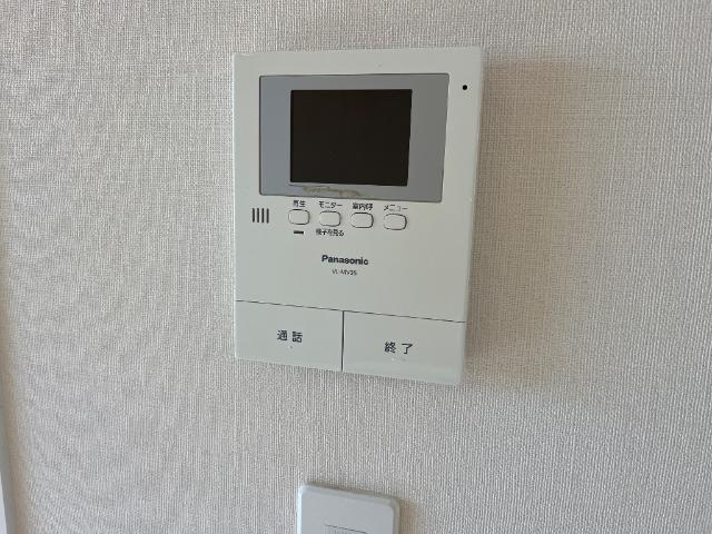 ユニヴァリィ　ヒロの内装|カメラ付インターホン