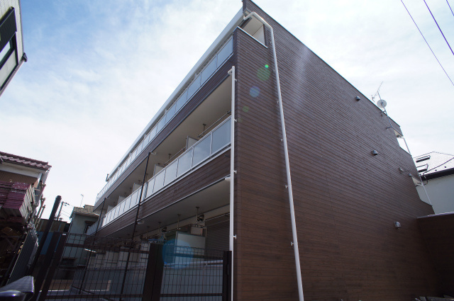 リブリ・Casa Camino横浜鶴見の外観