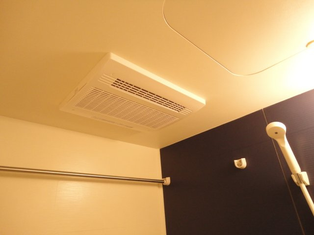 サンフォレスタ１番館のその他|浴室乾燥機
