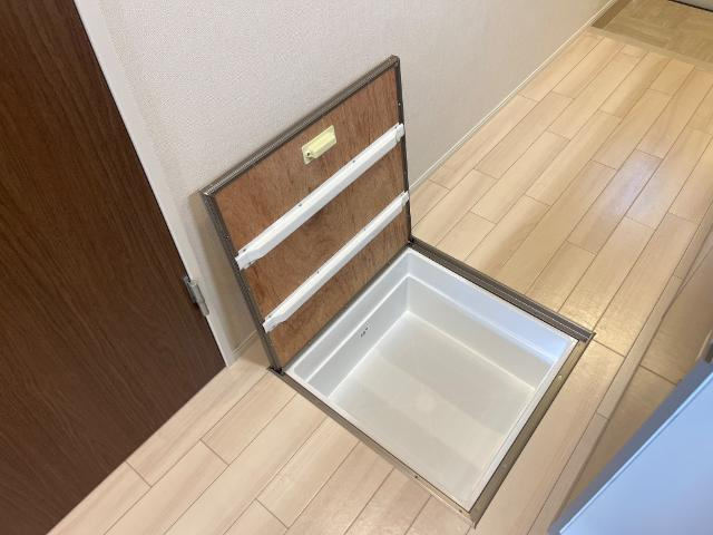 シャルマン　ヒルズの収納|床下収納
