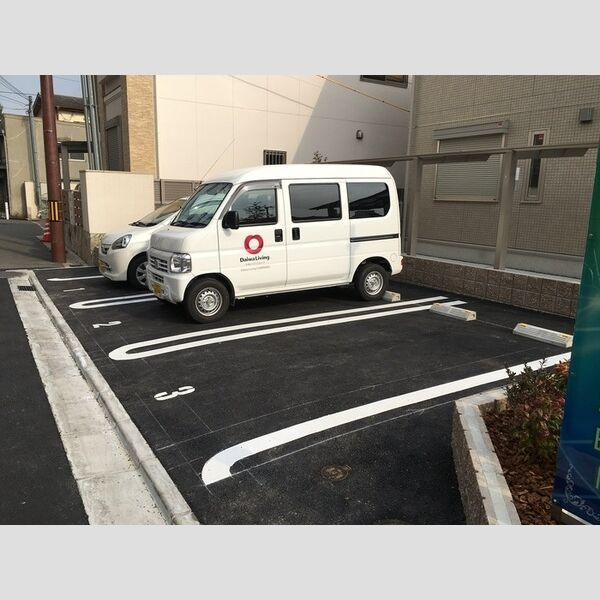 セジュール稲田本町Ⅱの駐車場