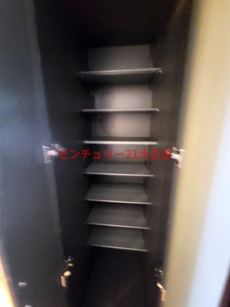 プレジオ弁天町EUROの収納