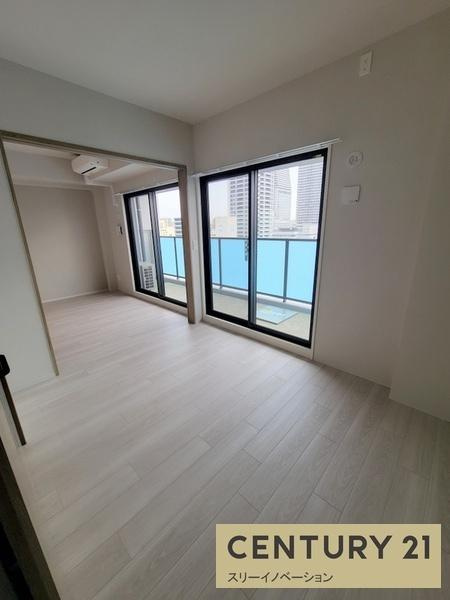 Louis Residence 弁天町の洋室|★明るい洋室★