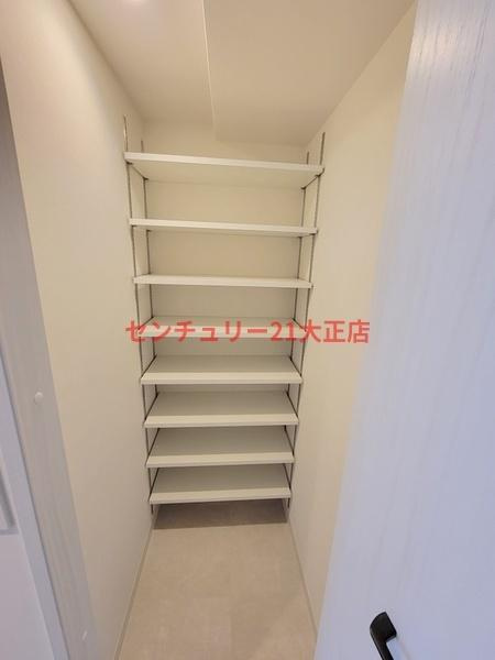 Louis Residence 弁天町の収納|★シューズインクローゼットはこんな感じ★