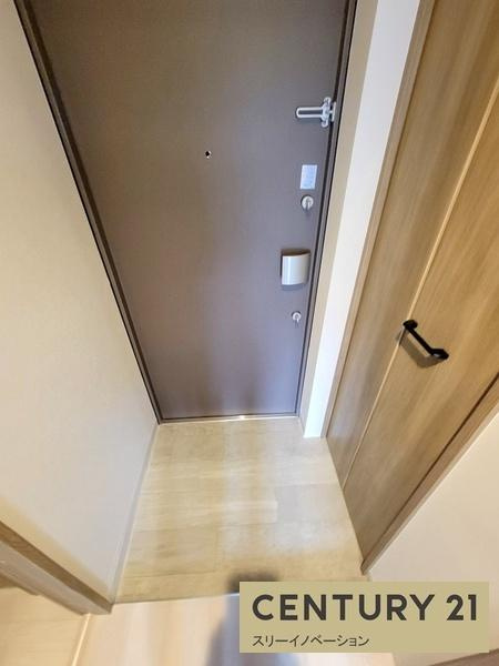 Louis Residence 弁天町の玄関|★シューズインクローゼットもあります！★