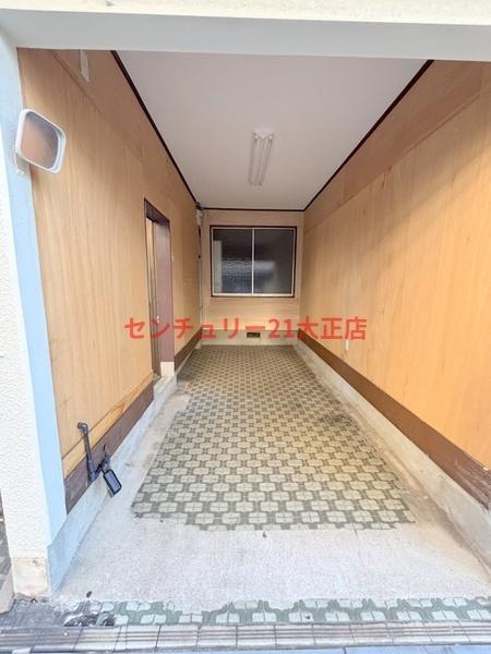 南恩加島テラスハウスの駐車場