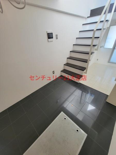 U residence 弁天町　(是空弁天)の洋室