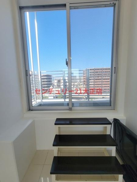 U residence 弁天町　(是空弁天)のバルコニー