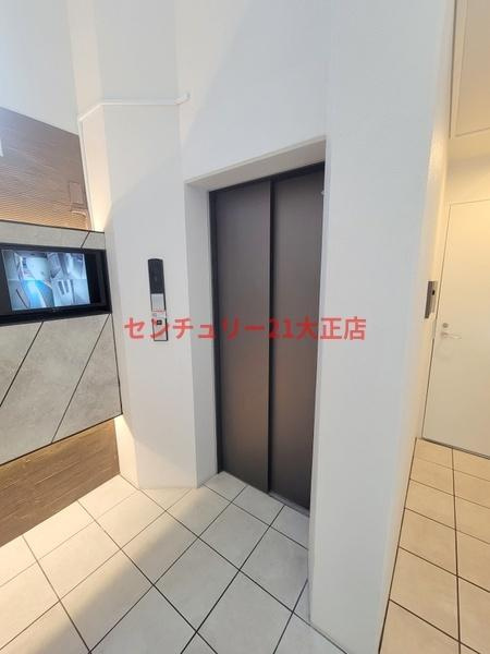 U residence 弁天町　(是空弁天)のエントランス