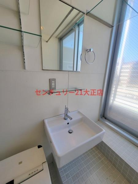 U residence 弁天町　(是空弁天)の洗面所