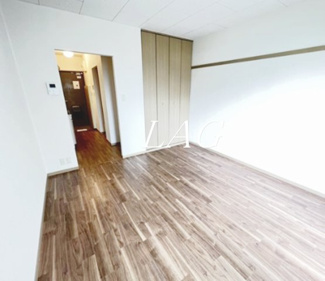 【居間・リビング】 | エスポワール  | 洋室のお部屋です。