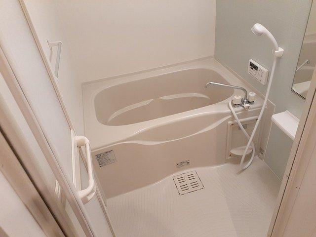サン　ロイヤルの浴室