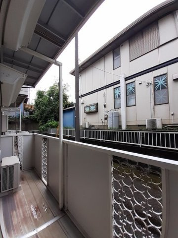 ニューシティ若葉のバルコニー