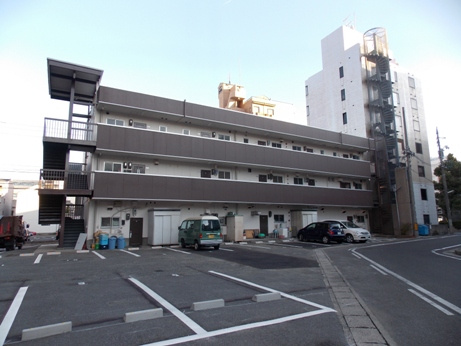 スギナミビルの外観