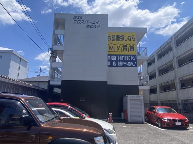 レオパレスみつばの外観