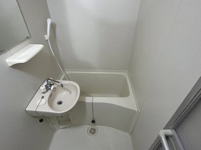 レオパレス向ヶ丘の浴室