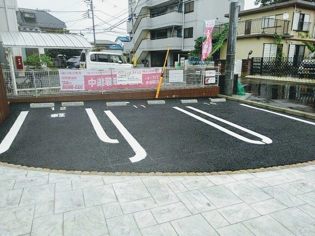 ウォーターラッドの駐車場