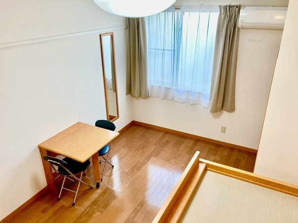 レオパレスフェアリーの寝室