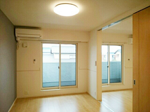 アイアゲートの内装