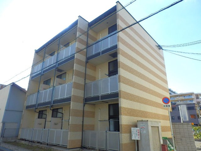 レオパレス長橋タウンの外観