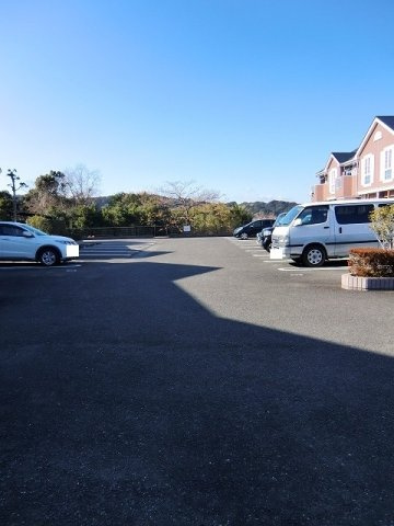 セレーナ・みとよ　Ａの駐車場