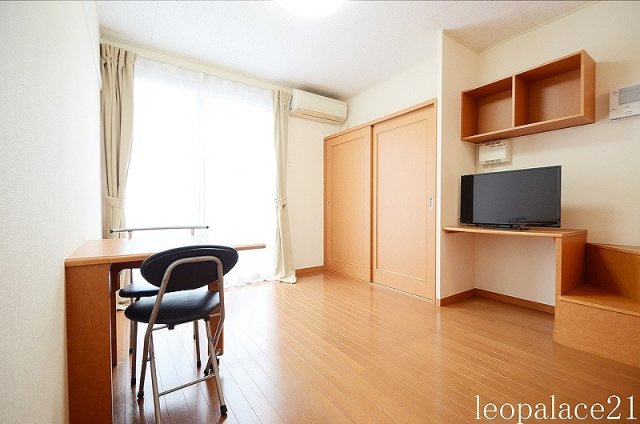 レオパレスセジュールの居間・リビング|備品や設備仕様は号室等により異なります現地をご確認下さい。　