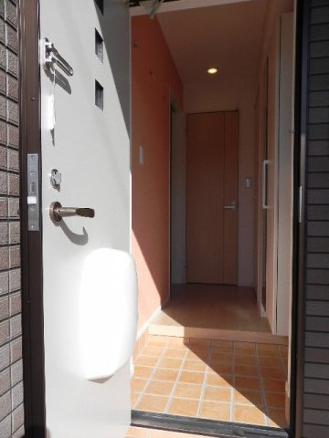 プランドール　弐番館の玄関