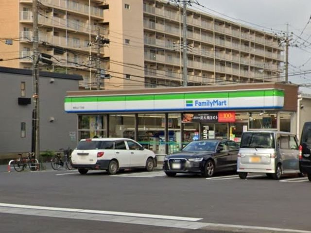 Ｋ・Ｓガーデン　Ⅱの周辺|ファミリーマートまで220m