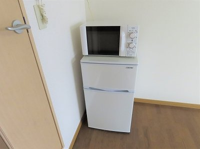 レオパレスコンフォールのその他|電子レンジ、冷蔵庫完備