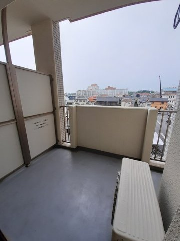 ケイマイティのバルコニー