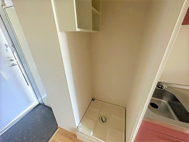 レオパレス純Ⅳのその他|洗濯機置き場です。