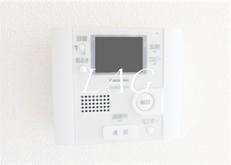 【セキュリティ】 | サンドリヨン | モニター付インターホンです。