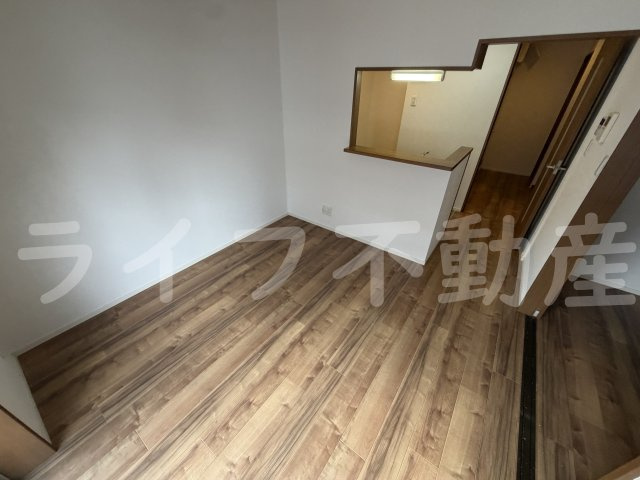 メゾン池島の居間・リビング