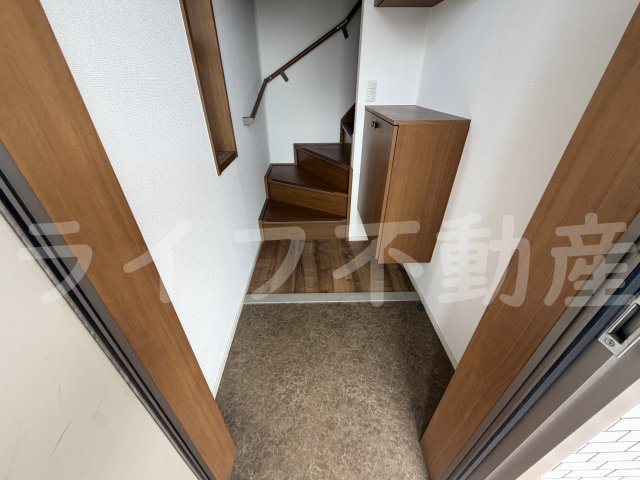 メゾン池島の玄関