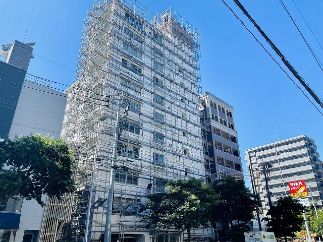 【外観】 | 東カングランドマンション大濠パークサイド | 空港線・七隈線の2沿線で便利なエリアです。大濠公園へも近く休日の散歩なども楽しめます