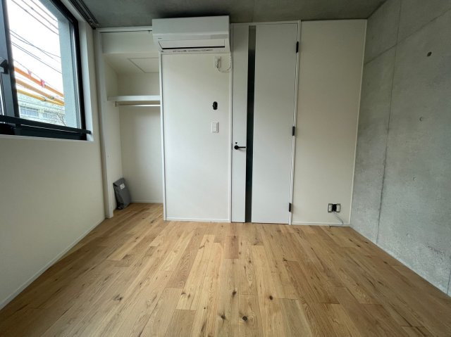 crostone大山の居間・リビング|こちらのリビングで趣味の時間をお楽しみください