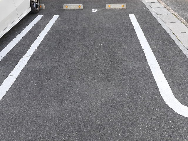 ディアコート洛東の駐車場