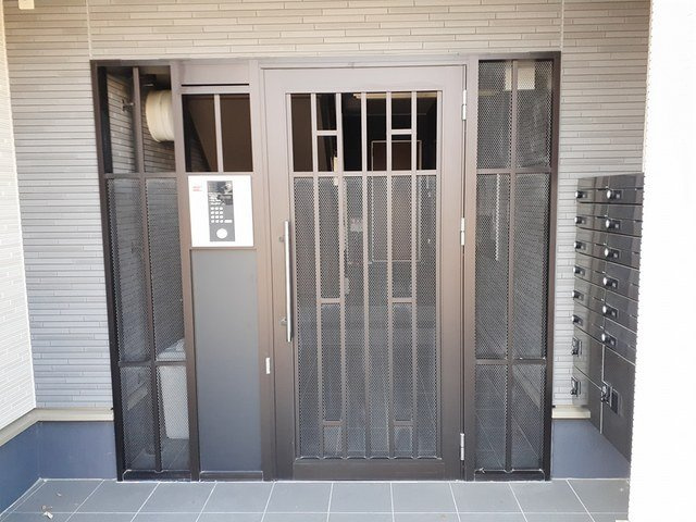 ディアコート洛東のエントランス