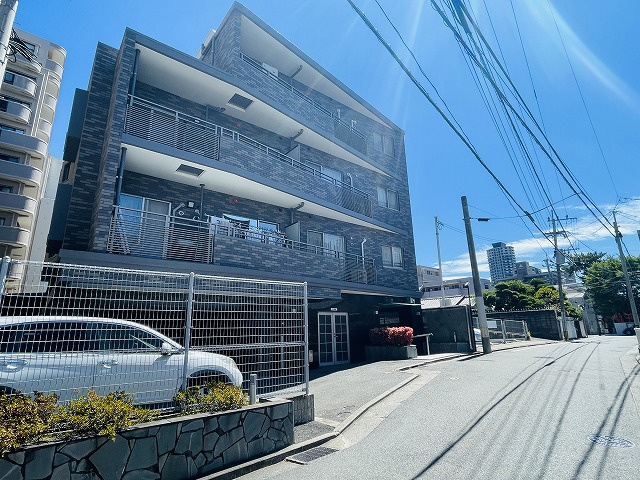 【外観】 | グランディア百道浜通り | 西新駅から徒歩約9分！人気の西新小・百道中エリアのマンションです