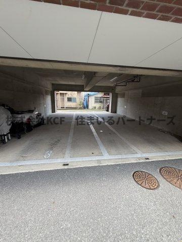 久留米パインハイツの駐車場