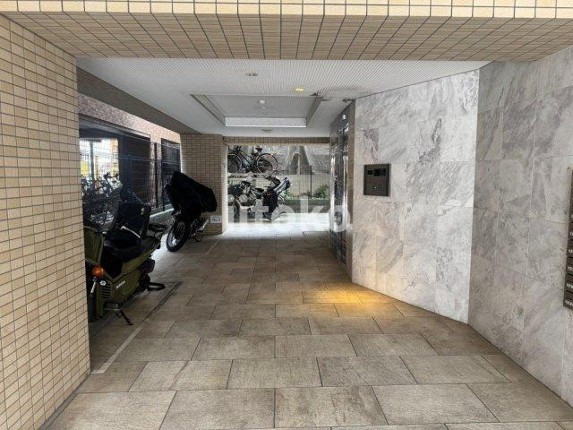 クレイシア蔵前のエントランス