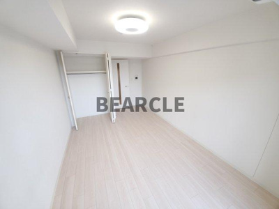 【洋室】 | ソルテラス京都西大路　郁 | 広々とした洋室です