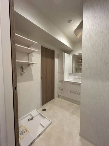 ウィングシャトー糸満の独立洗面台