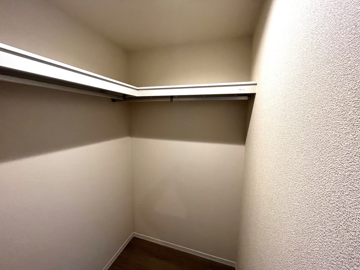 シャーメゾン寝屋川中央の収納