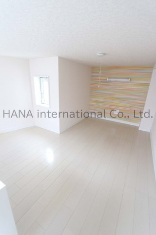 ジェラール・ピケの寝室|同アパートの参考写真です。