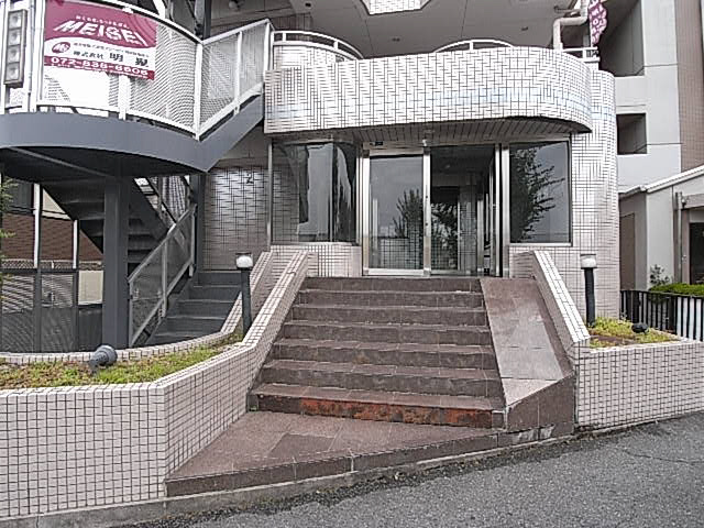 スタジオMのエントランス