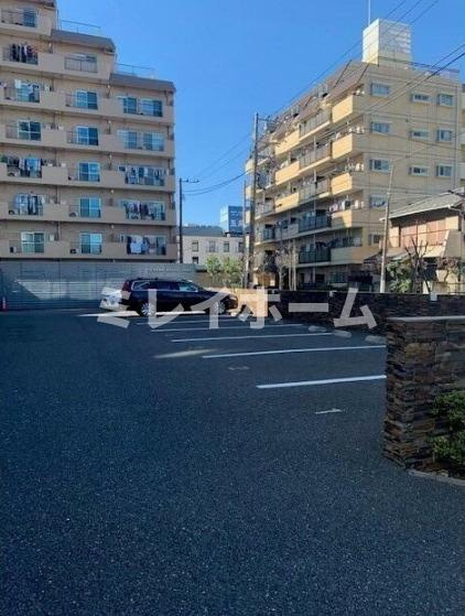プレディアスタイル池上南WESTの駐車場